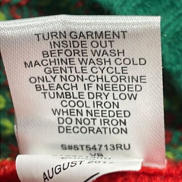 NWOT Love More Christmas Present Bow Sweater.  Size M medium 8/10 - Picture 9 of 9